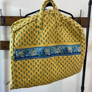 VERA BRADLEY | Blue + Yellow Floral Butterflies Foldable Garment Bag